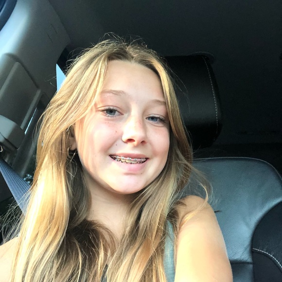 Meet your Posher, Josie - Picture 1 of 1